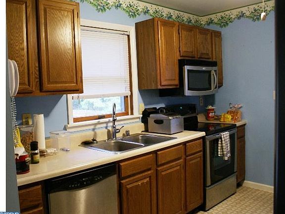 4th image of 3013 Rosetree Ln