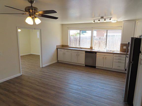 5th image of 10931 Martinique Way