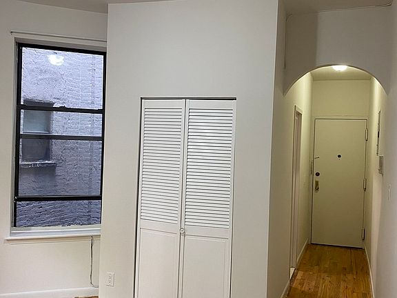 4th image of 122 W 137th St #4D