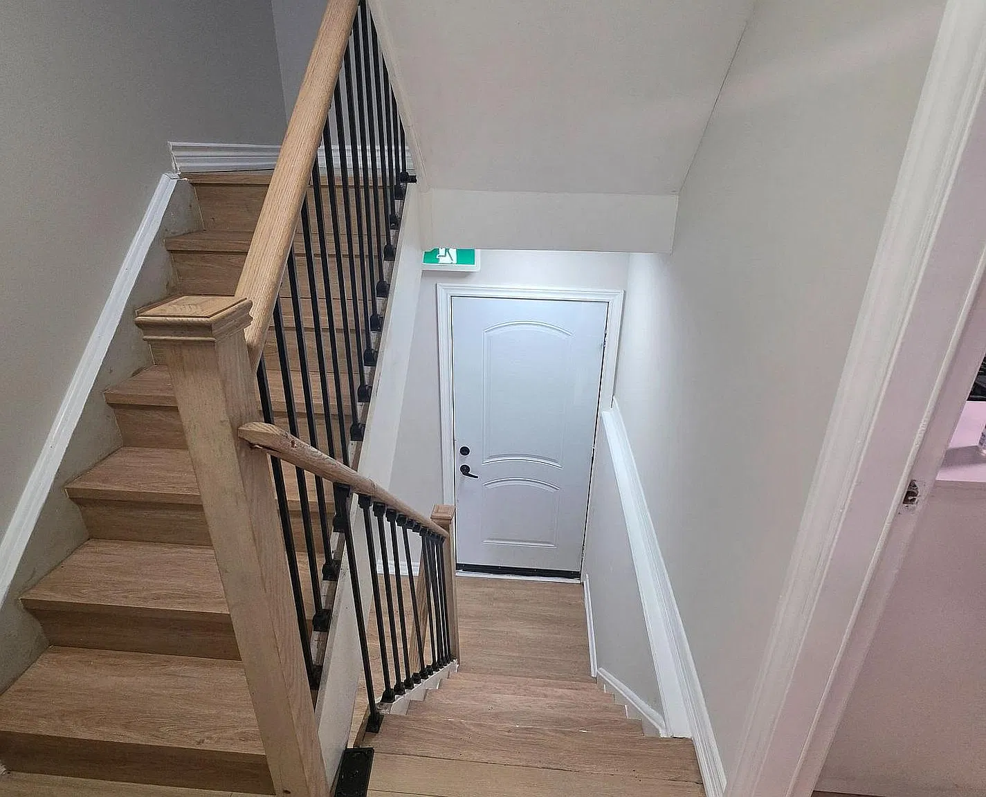 6 bed, $2,000 — Photo 3