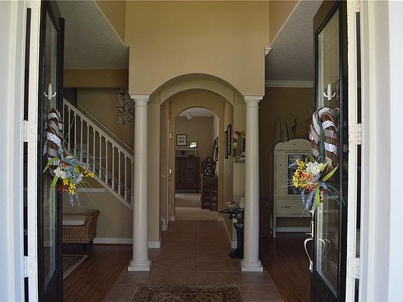 2nd image of 3373 Kentshire Blvd