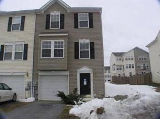 133 Dunlap Dr, Charles Town, WV 25414