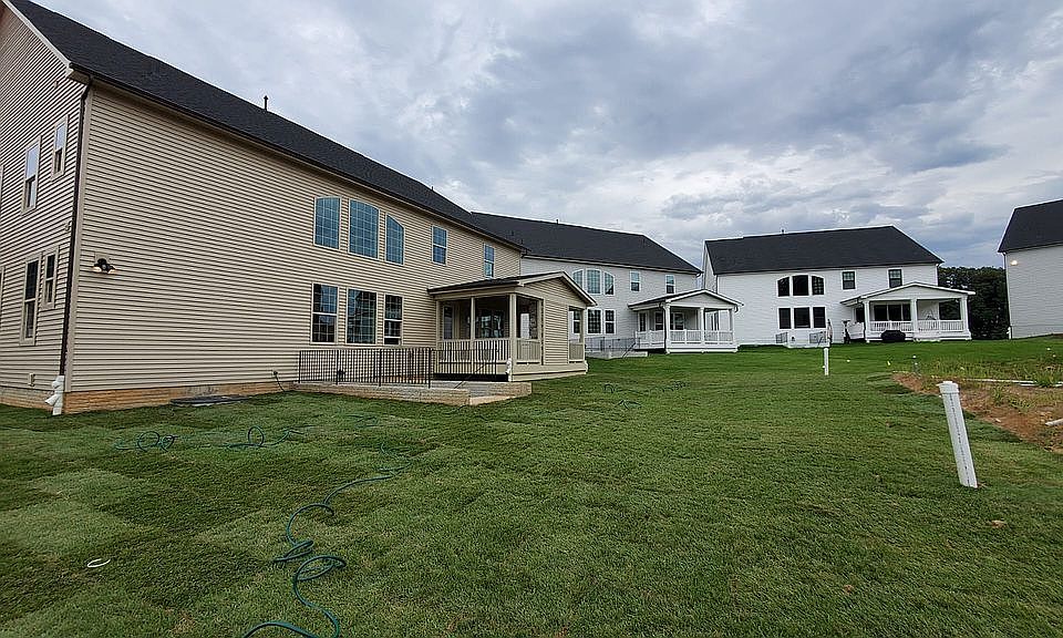 2nd image of 7945 Lawndale Cir