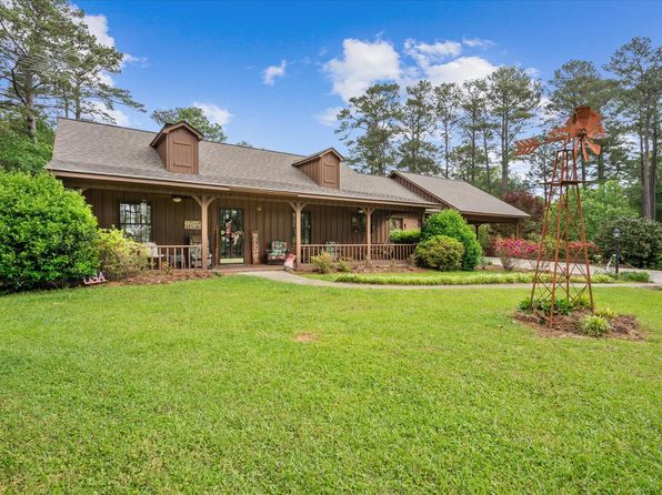 307 Salem Church Rd, Collins, MS 39428