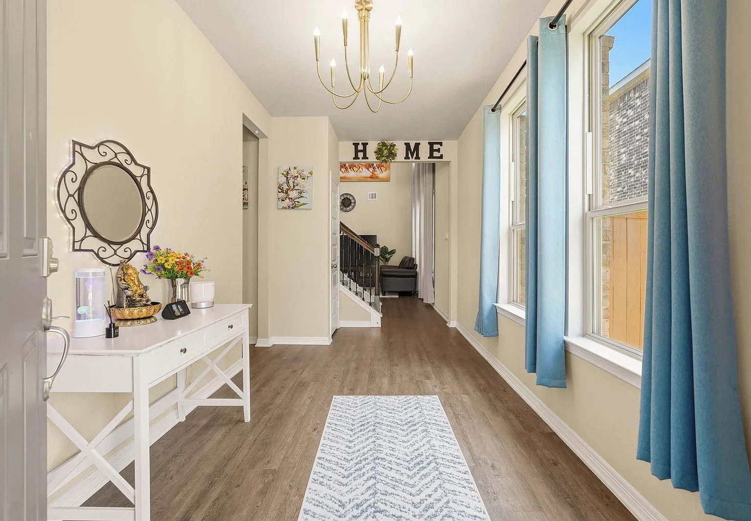 4 bed, 3.5 bath, 2745 sqft, $2,800 — Photo 3