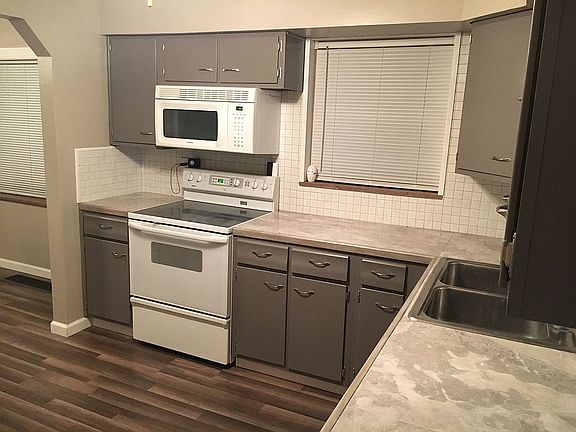 Kitchen from entry