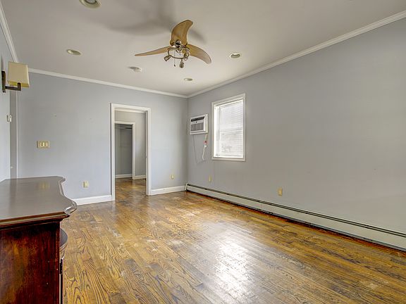 2nd image of 64 Minnesota Ave