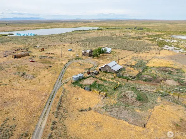 653 Road O NE, Coulee City, WA 99115