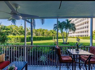 3 Bluebill Ave APT 106, Naples, FL 34108