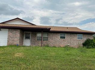 1618 SE Clover Ln, Lawton, OK 73501