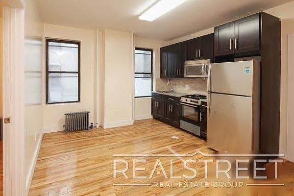 Rented by Real Street Inc | media 2