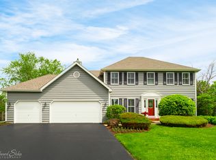 3610 Persimmon Dr, Algonquin, IL 60102