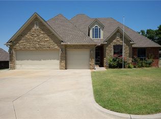 12305 Oxford Ct, Oklahoma City, OK 73130