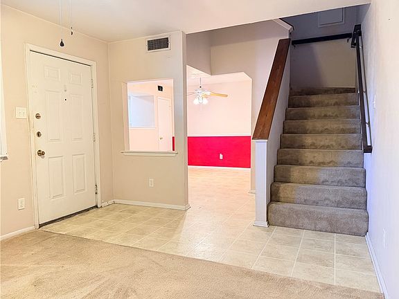 5th image of 2101 Barak Ln APT 15