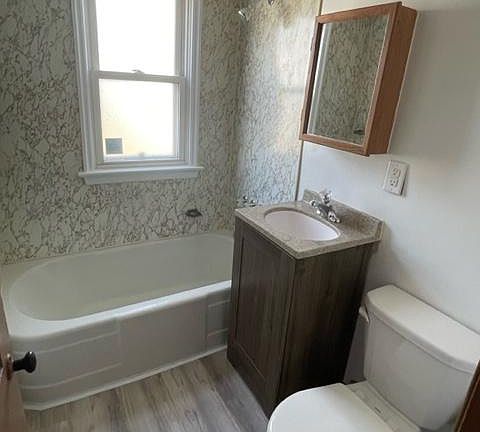 5th image of 771 E 256th St