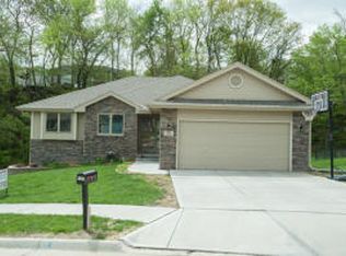 101 McKenzie Ct, Council Bluffs, IA 51503