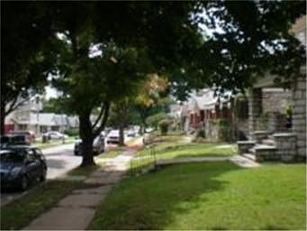3rd image of 100 Chelsea Ave