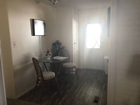 4th image of 255 Coconut St