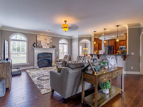 5th image of 2056 Long Cove Cir