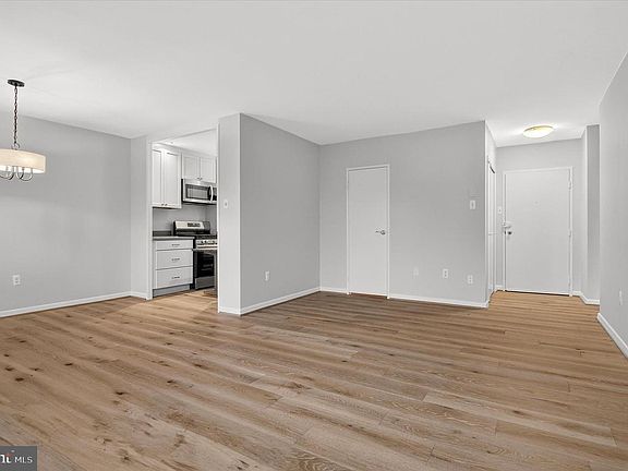 5th image of 6641 Wakefield Dr APT 112
