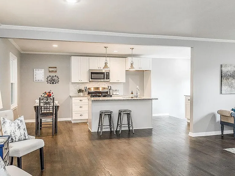 6943 Outlook St — Photo 16