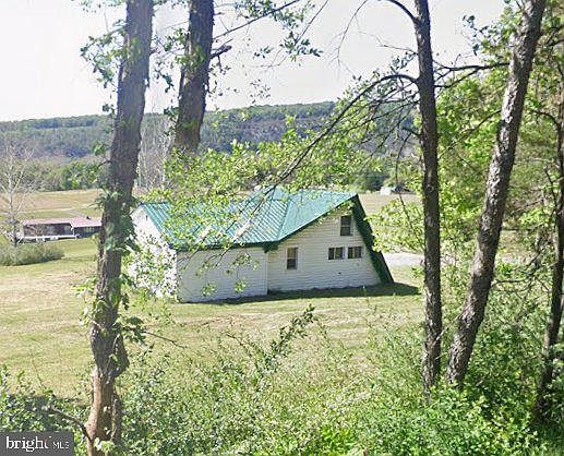 2nd image of 3255 Trough Rd