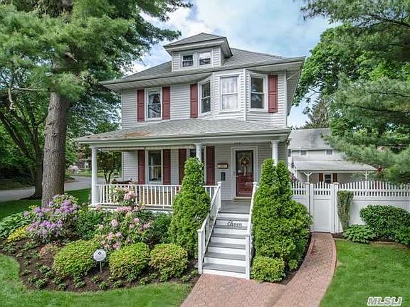 2nd image of 11 Maple Pl