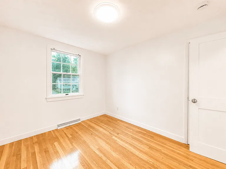18 Linda St — Photo 15