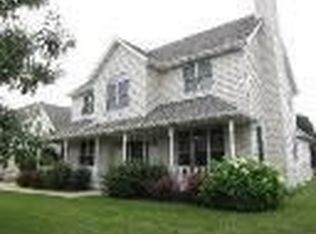 403 Fairhaven Dr, Winthrop Harbor, IL 60096
