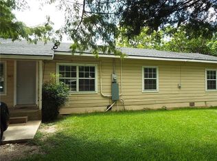 805 S 20th St, Corsicana, TX 75110