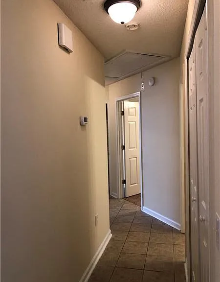 15 Ledgestone Ln — Photo 8