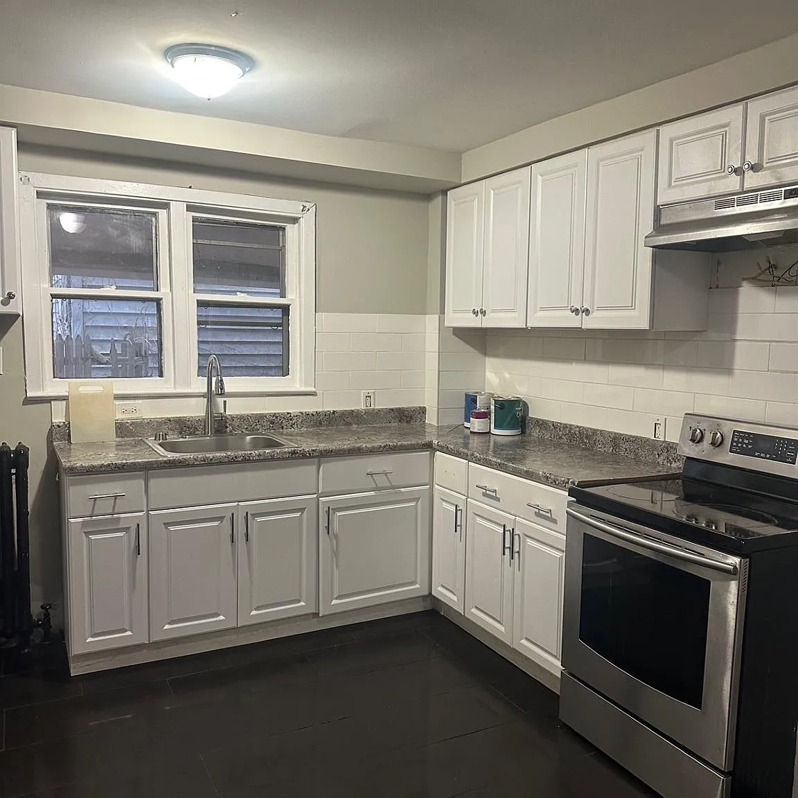 3 bed, 1150 sqft, $2,200 — Photo 2