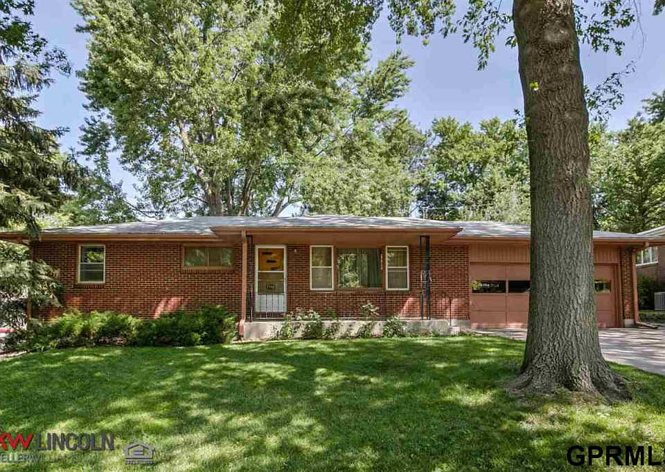 1st image of 7740 Broadview Dr
