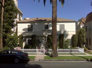 130 S Palm Dr, Beverly Hills, CA 90212