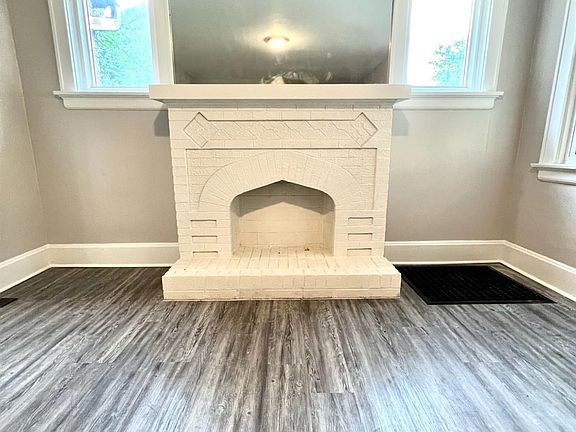 4th image of 5044 Casa Loma Blvd