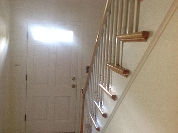2nd image of 3270 Elmhurst Ct