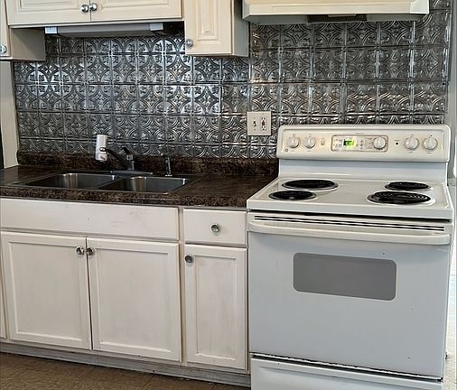 5th image of 4209 Bryant Ave N #1