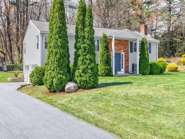 11 Farragut Way, Holden, MA 01520