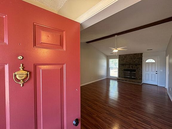 3rd image of 100 Lineberry Rd
