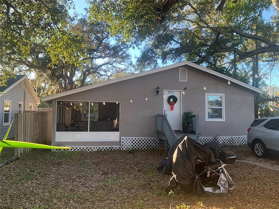 1st image of 1880 SYLVAN DRIVE