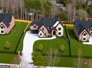 405 Thunder Rd, Buford, GA 30518