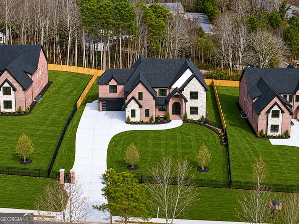 405 Thunder Rd, Buford, GA 30518