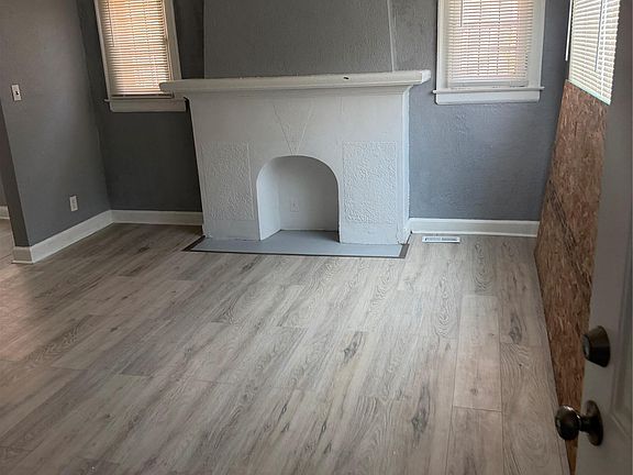 3rd image of 15485 Appoline St