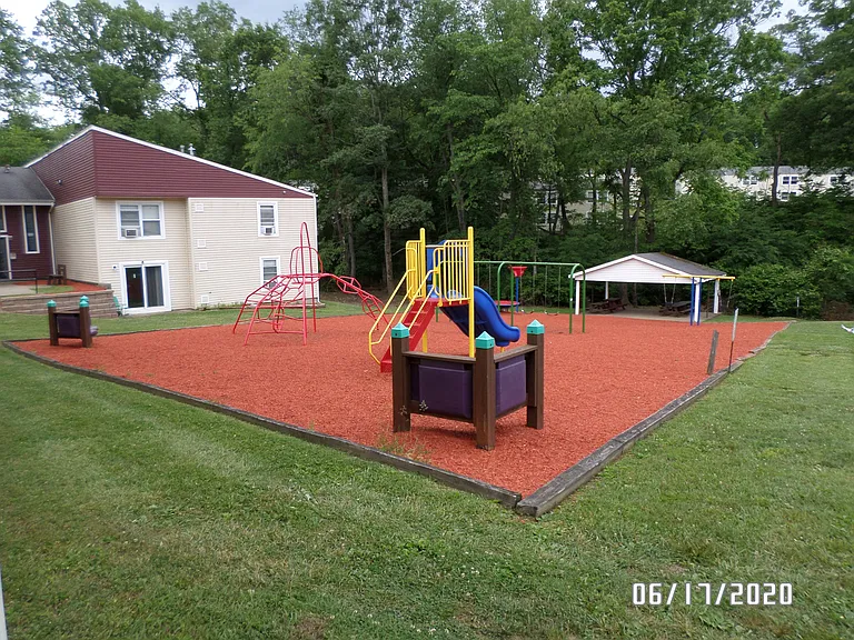 324 Mitchell Dr #324 — Photo 14