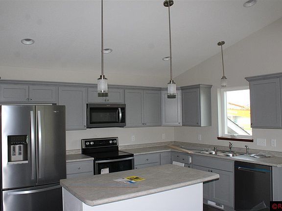 5th image of 701 Mulligan St