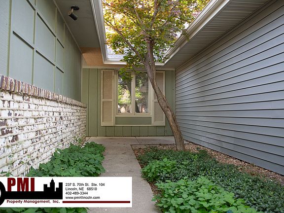 2nd image of 4315 Waterbury Ln