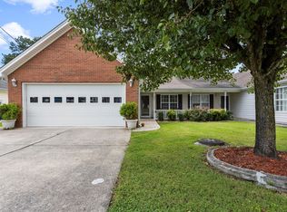 46 Yellow Brick Rd, Rossville, GA 30741