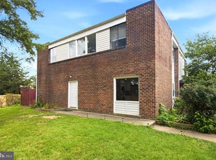 1224 Magnolia Ln, Herndon, VA 20170