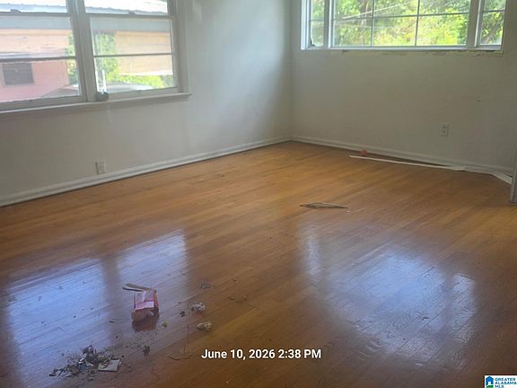 5th image of 1118 Mountainbrook Dr