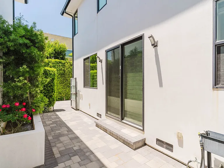4418 1/2 Kingswell Ave — Photo 31